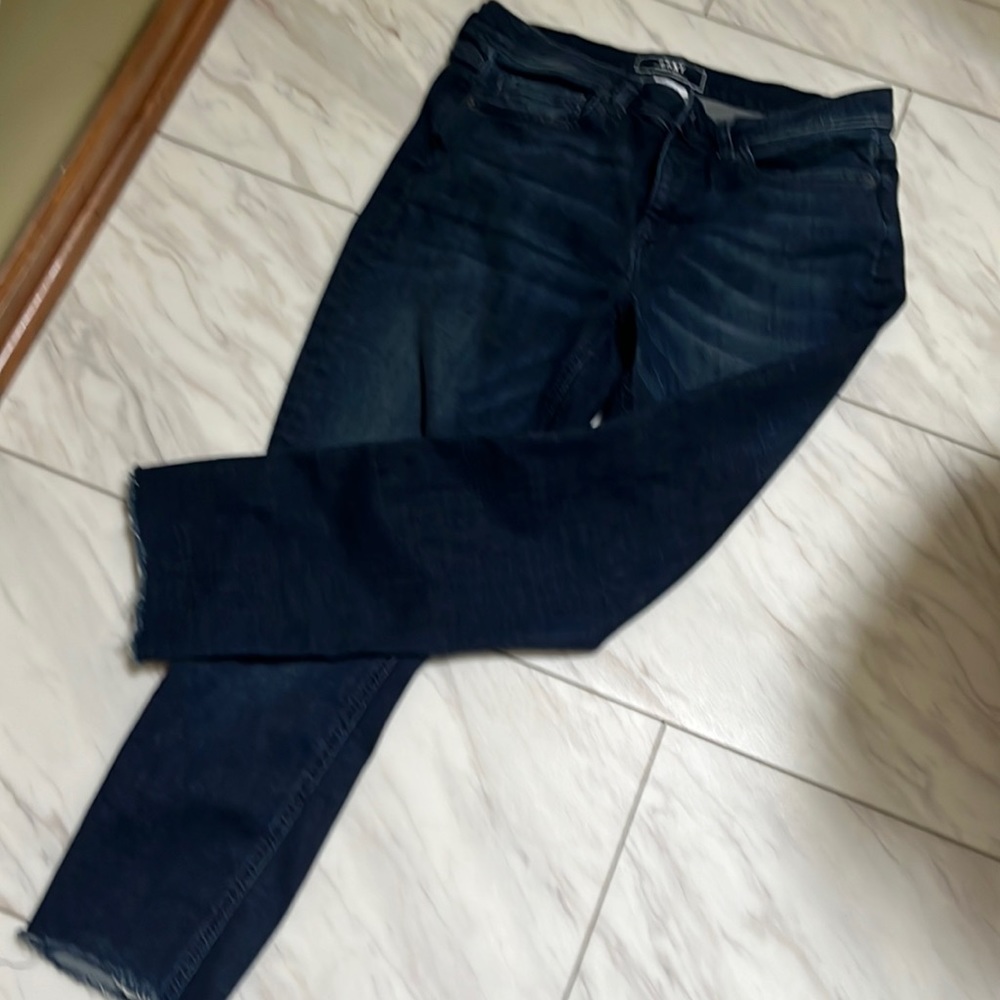 DKNY cropped, curvy skinny jeans, size 10